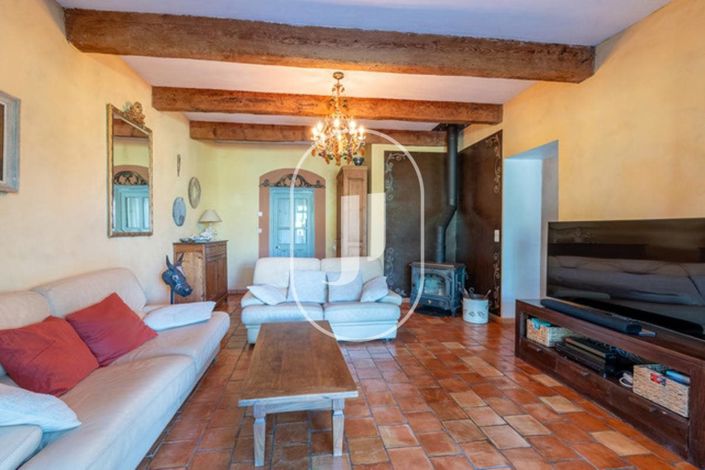 Image No.4-5 Bed House for sale