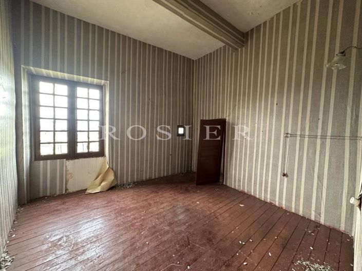 Image No.5-House for sale