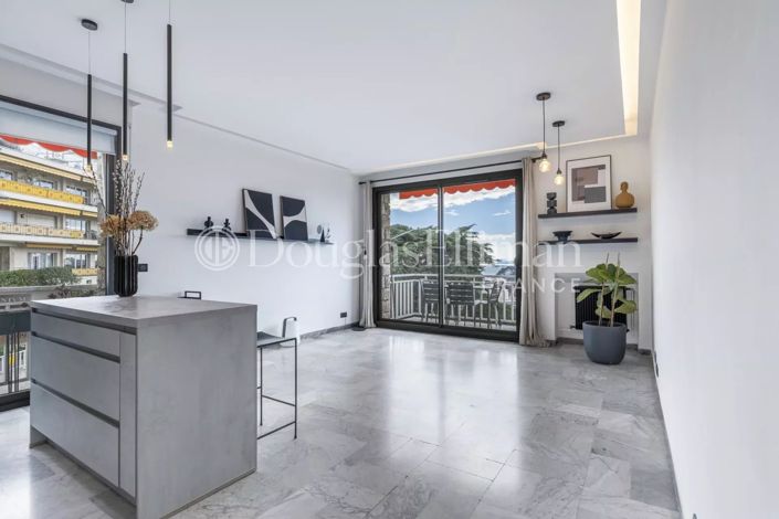 Image No.2-Appartement de 2 chambres à vendre à Nice