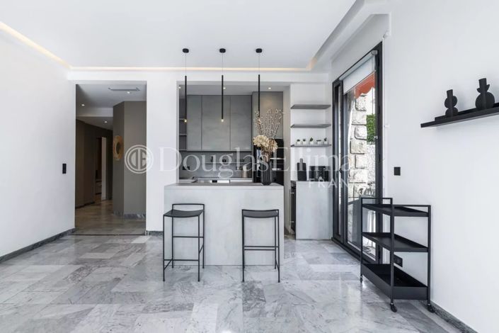 Image No.3-Appartement de 2 chambres à vendre à Nice