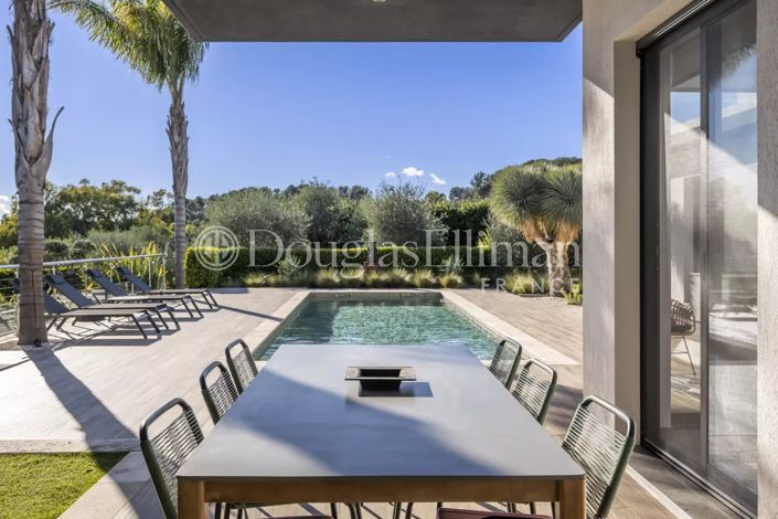 Image No.4-4 Bed House for sale