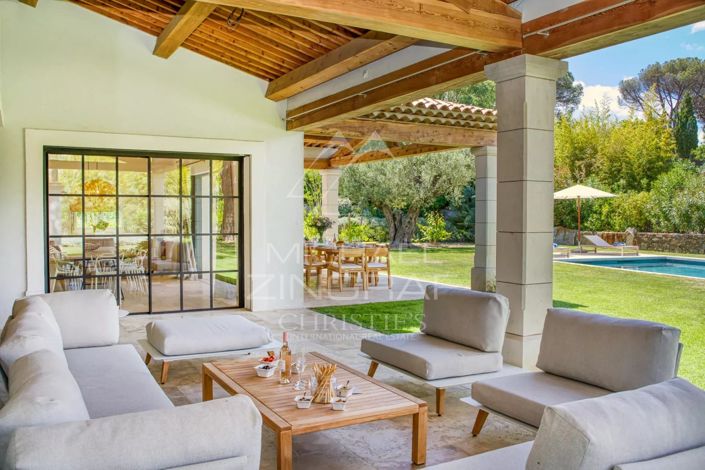 Image No.9-6 Bed House for sale