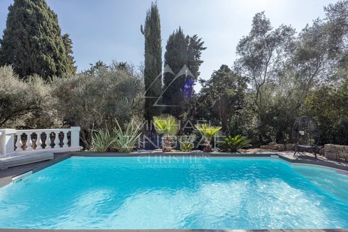 Image No.2-4 Bed House for sale