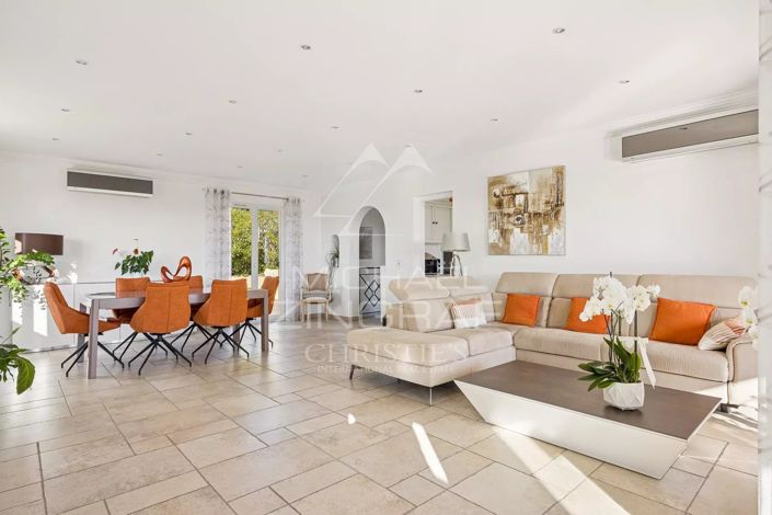 Image No.6-3 Bed House for sale