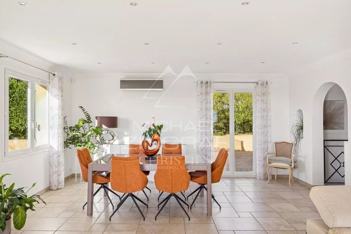 Image No.7-3 Bed House for sale