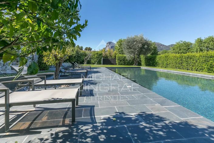 Image No.3-5 Bed House for sale