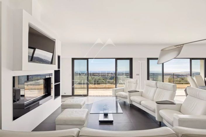 Image No.4-4 Bed House for sale