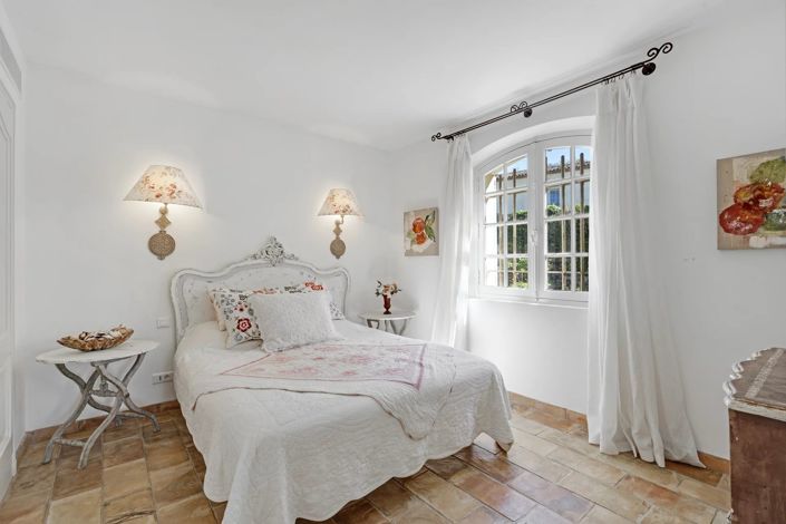 Image No.20-3 Bed House for sale