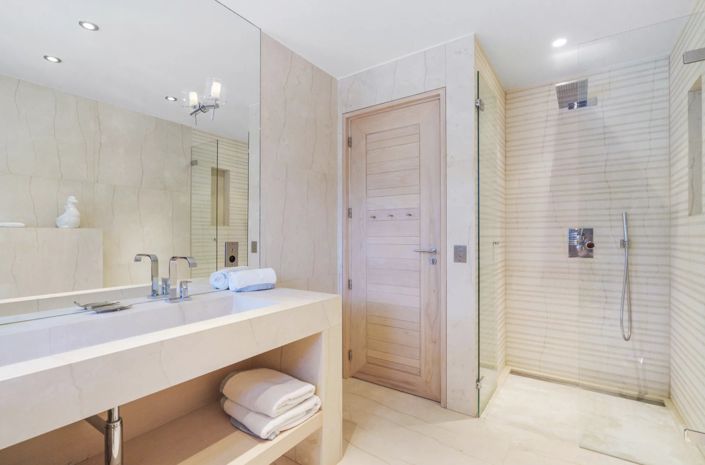 Image No.16-9 Bed House for sale