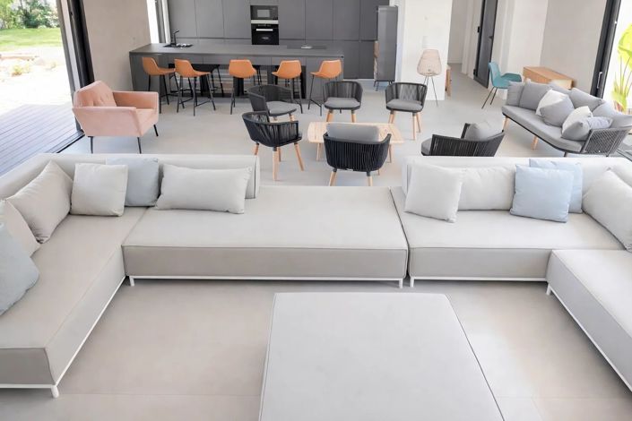 Image No.8-8 Bed House for sale