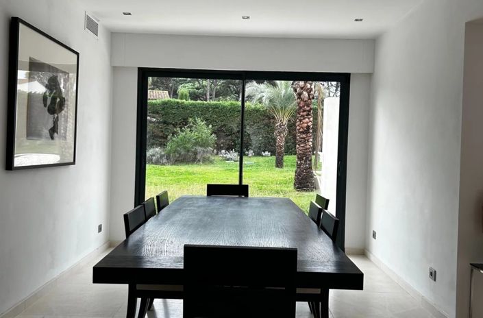 Image No.7-6 Bed House for sale