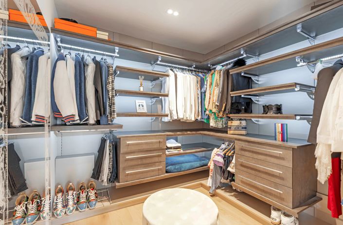 Image No.21-4 Bed House for sale