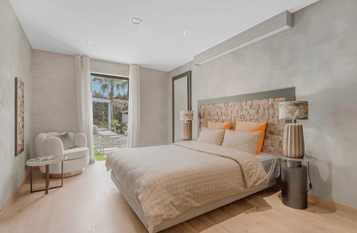 Image No.22-4 Bed House for sale