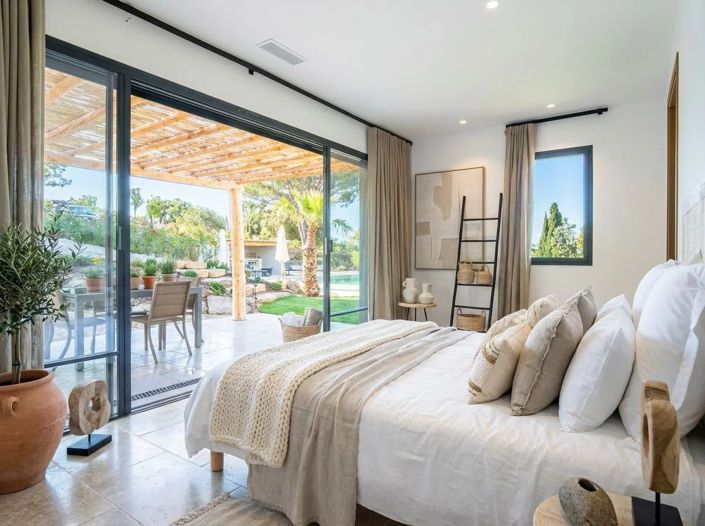 Image No.16-7 Bed House for sale