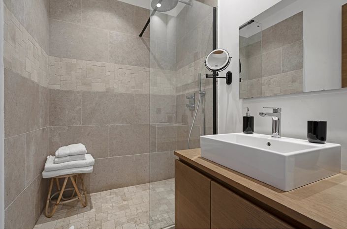 Image No.19-7 Bed House for sale