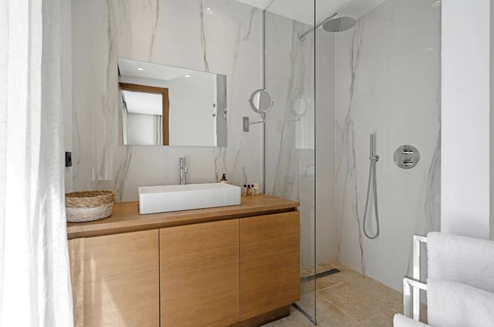 Image No.21-7 Bed House for sale