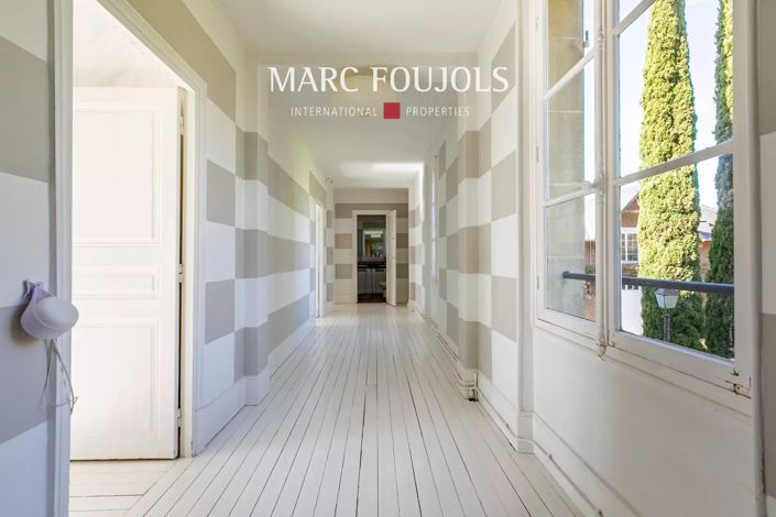 Image No.24-6 Bed House for sale