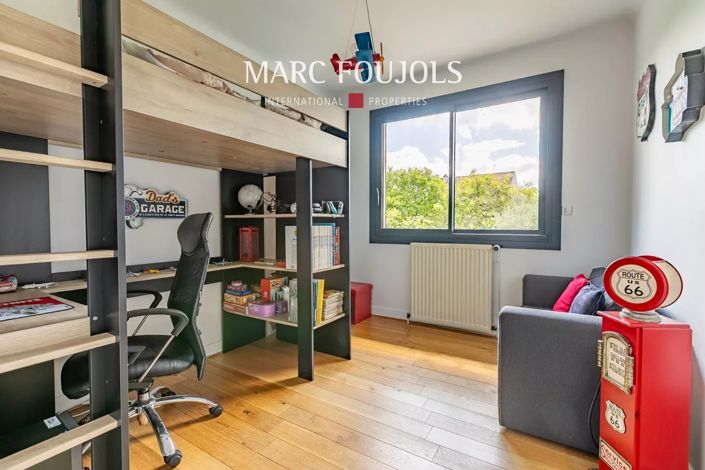 Image No.15-7 Bed House for sale