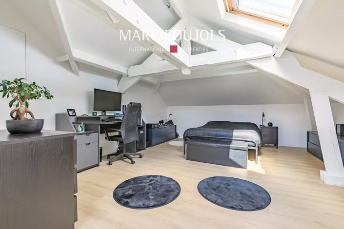 Image No.18-7 Bed House for sale