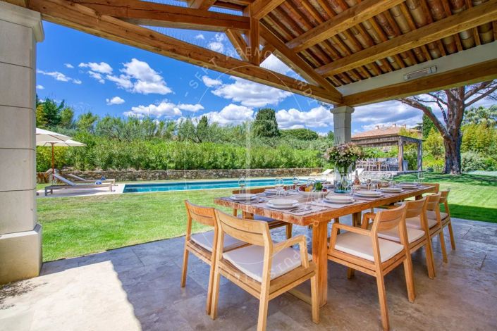 Image No.2-6 Bed House for sale