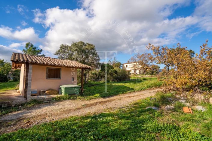 Image No.10-6 Bed House for sale