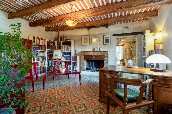 Image No.13-4 Bed House for sale