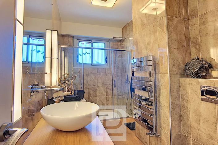 Image No.16-3 Bed Apartment for sale