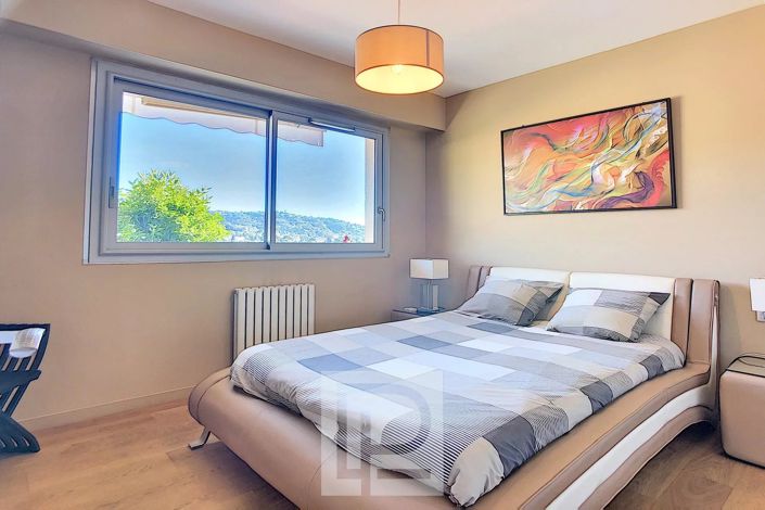 Image No.17-3 Bed Apartment for sale