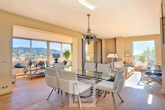 Image No.5-3 Bed Apartment for sale