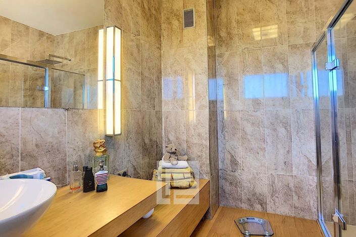 Image No.7-3 Bed Apartment for sale