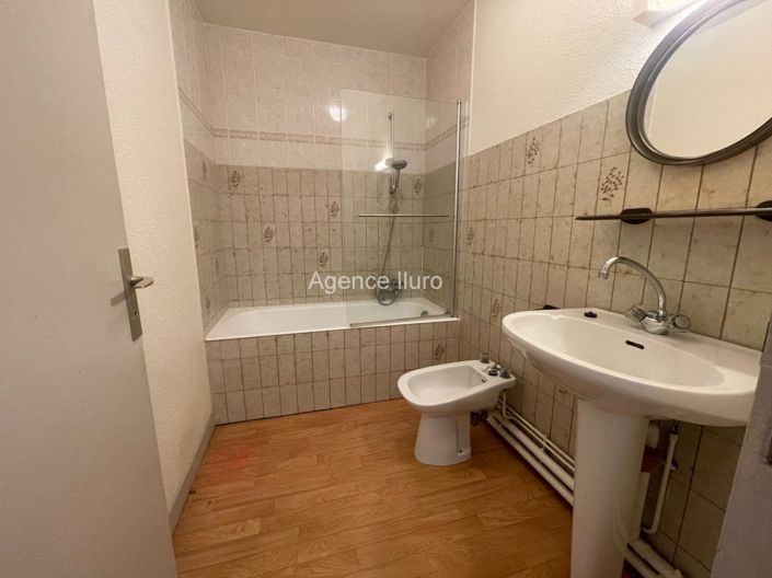 Image No.6-Appartement de 3 chambres à vendre à Oloron-Sainte-Marie