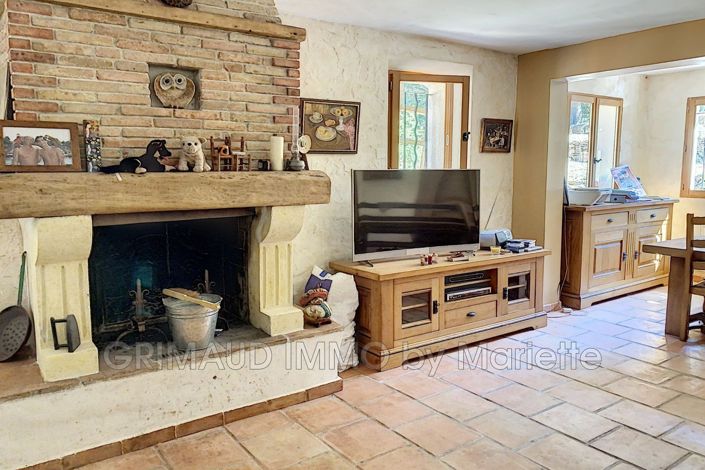 Image No.9-3 Bed House for sale