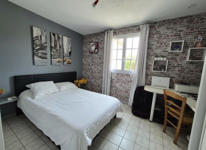 Image No.12-4 Bed House for sale