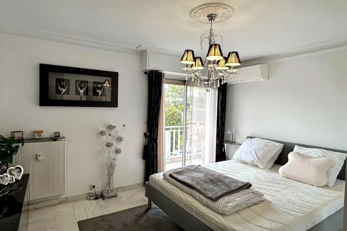 Image No.9-3 Bed Apartment for sale