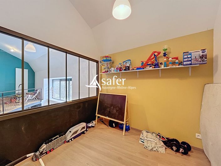 Image No.17-3 Bed House for sale