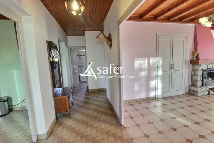 Image No.6-3 Bed House for sale