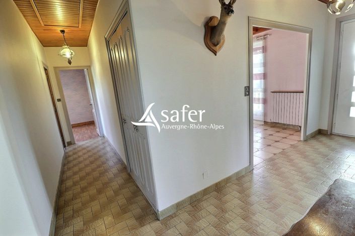 Image No.8-3 Bed House for sale