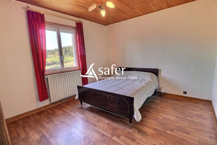 Image No.9-3 Bed House for sale