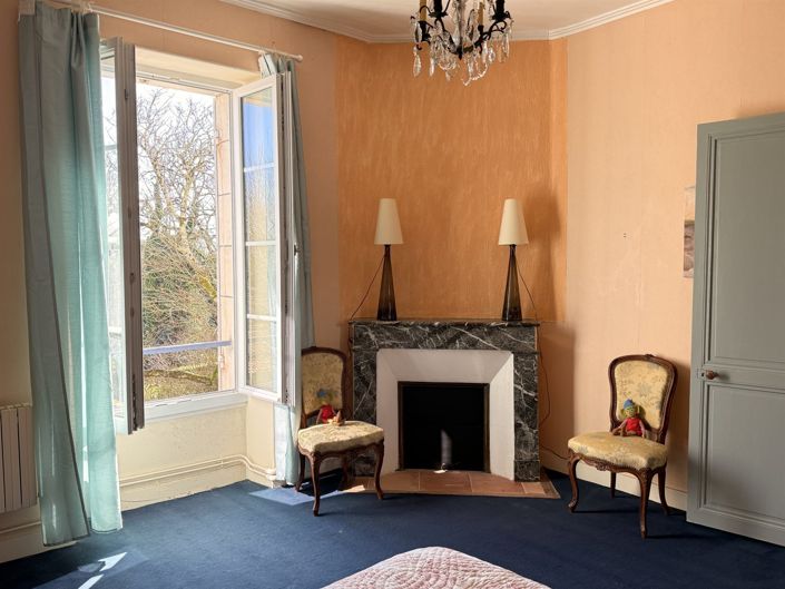 Image No.15-4 Bed House for sale