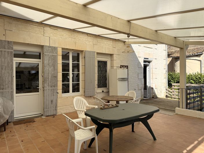 Image No.19-4 Bed House for sale