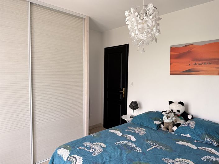 Image No.13-3 Bed House for sale