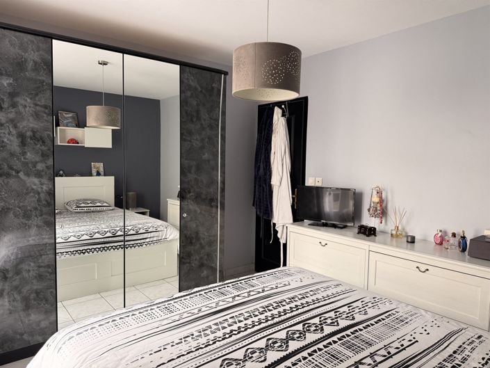 Image No.30-3 Bed House for sale