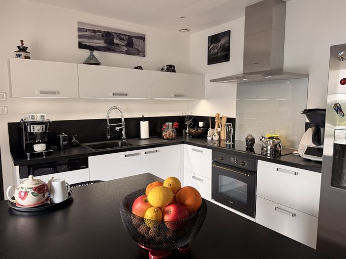 Image No.7-3 Bed House for sale