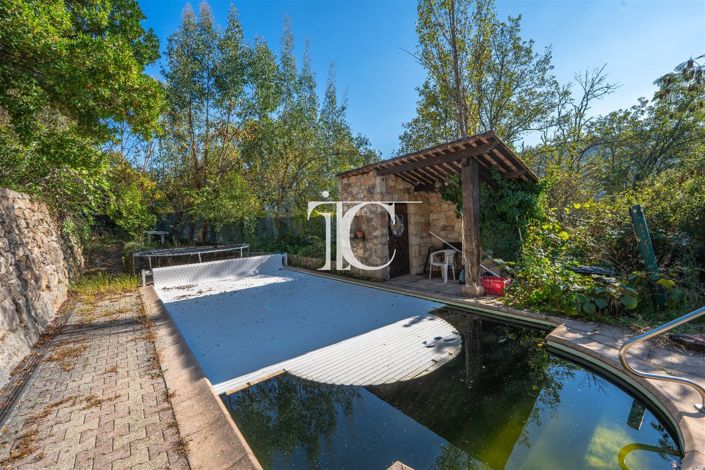 Image No.9-2 Bed House for sale