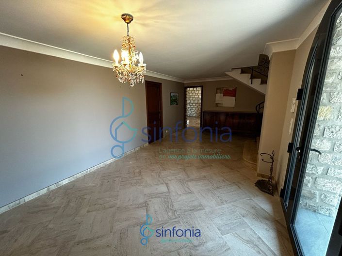 Image No.13-5 Bed House for sale