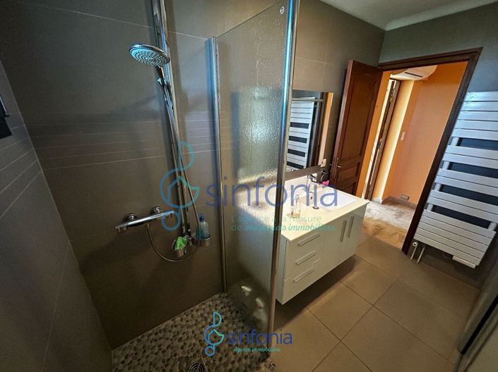 Image No.14-5 Bed House for sale