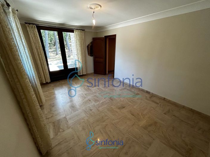 Image No.15-5 Bed House for sale