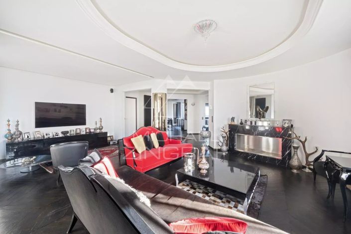 Image No.9-3 Bed Apartment for sale