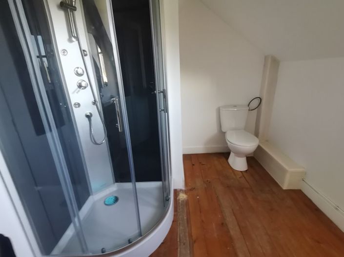 Image No.10-3 Bed House for sale