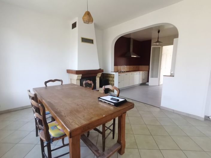 Image No.13-3 Bed House for sale